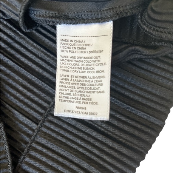 Rafaella LINED PLISSE TOP Black Size Large - Picture 6 of 8